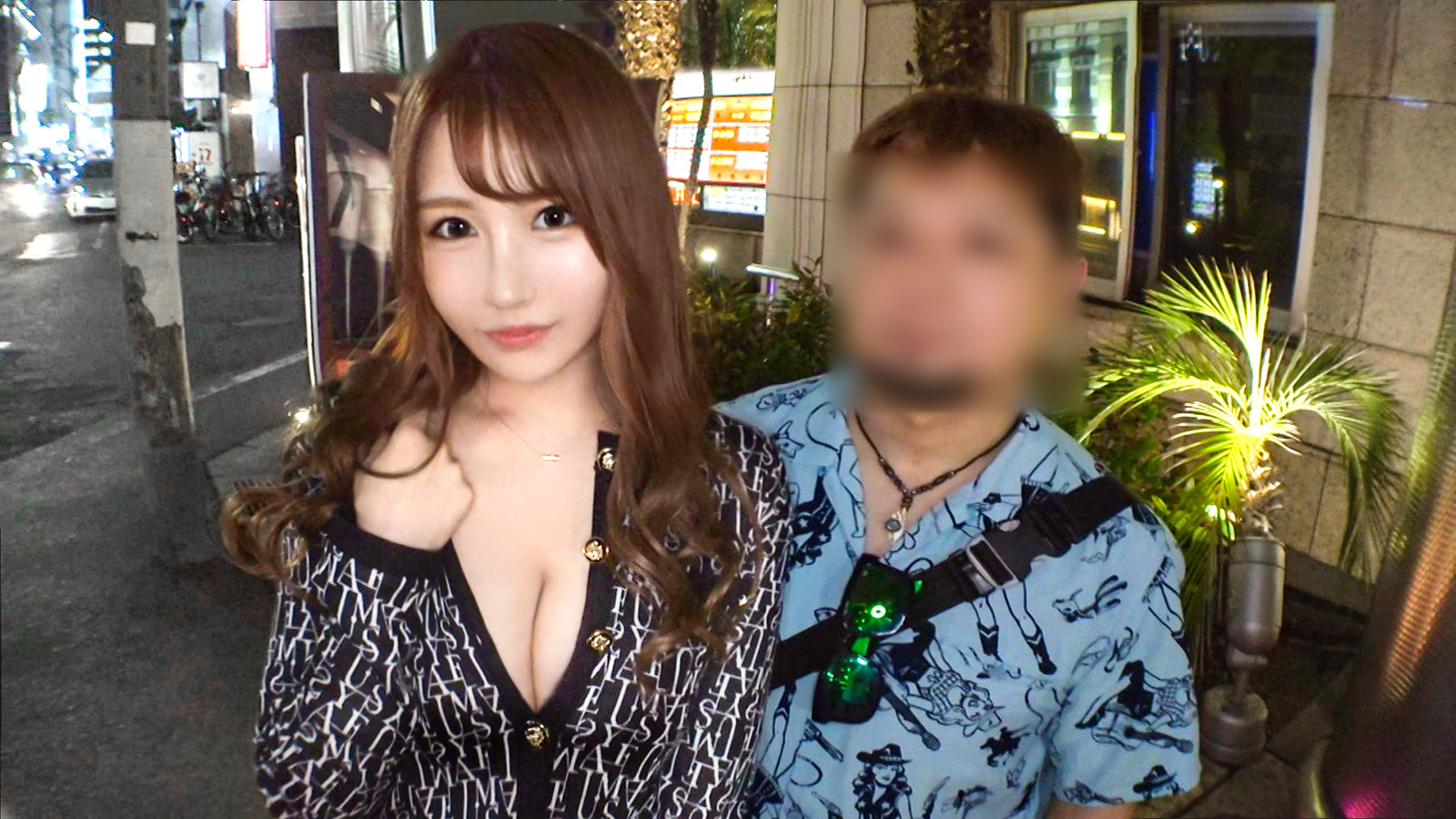彼氏とデート中の巨乳＆巨尻なキャバ嬢を寝取(NTR)ってあげました！